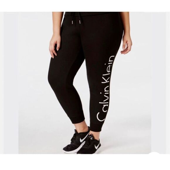 Calvin Klien|Small| Cotton| Joggers  - Picture 11 of 11